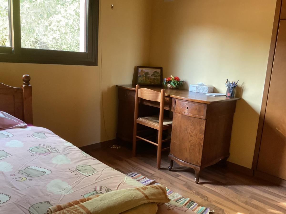 Beautiful 3 Bedr House In Arakapas With Fireplace エクステリア 写真